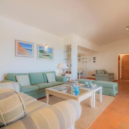 Sleeps 6 Pool Air Con Wifi *
