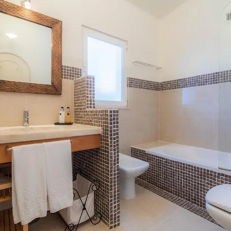 Sleeps 6 Pool Air Con Wifi Villa *